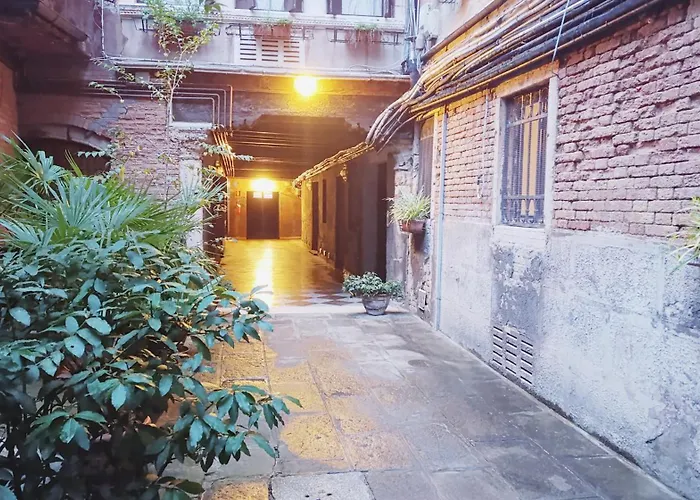 Dei Templari By Ca-sa Check Venice